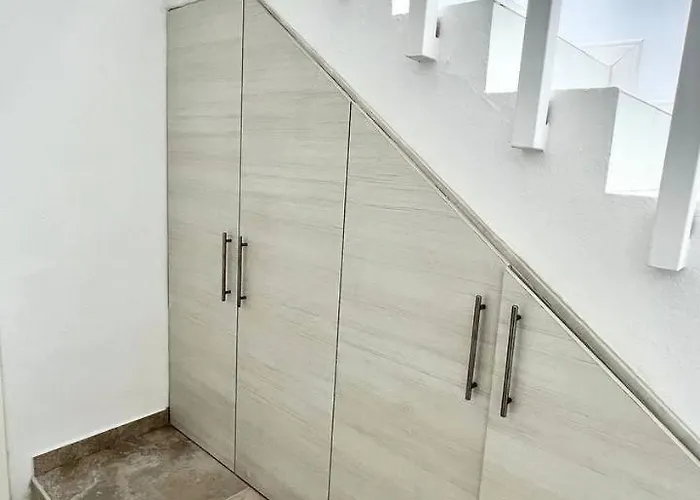 Amazing One Bad El Duque Appartement *